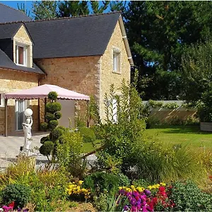 Les Centauris Bed & Breakfast